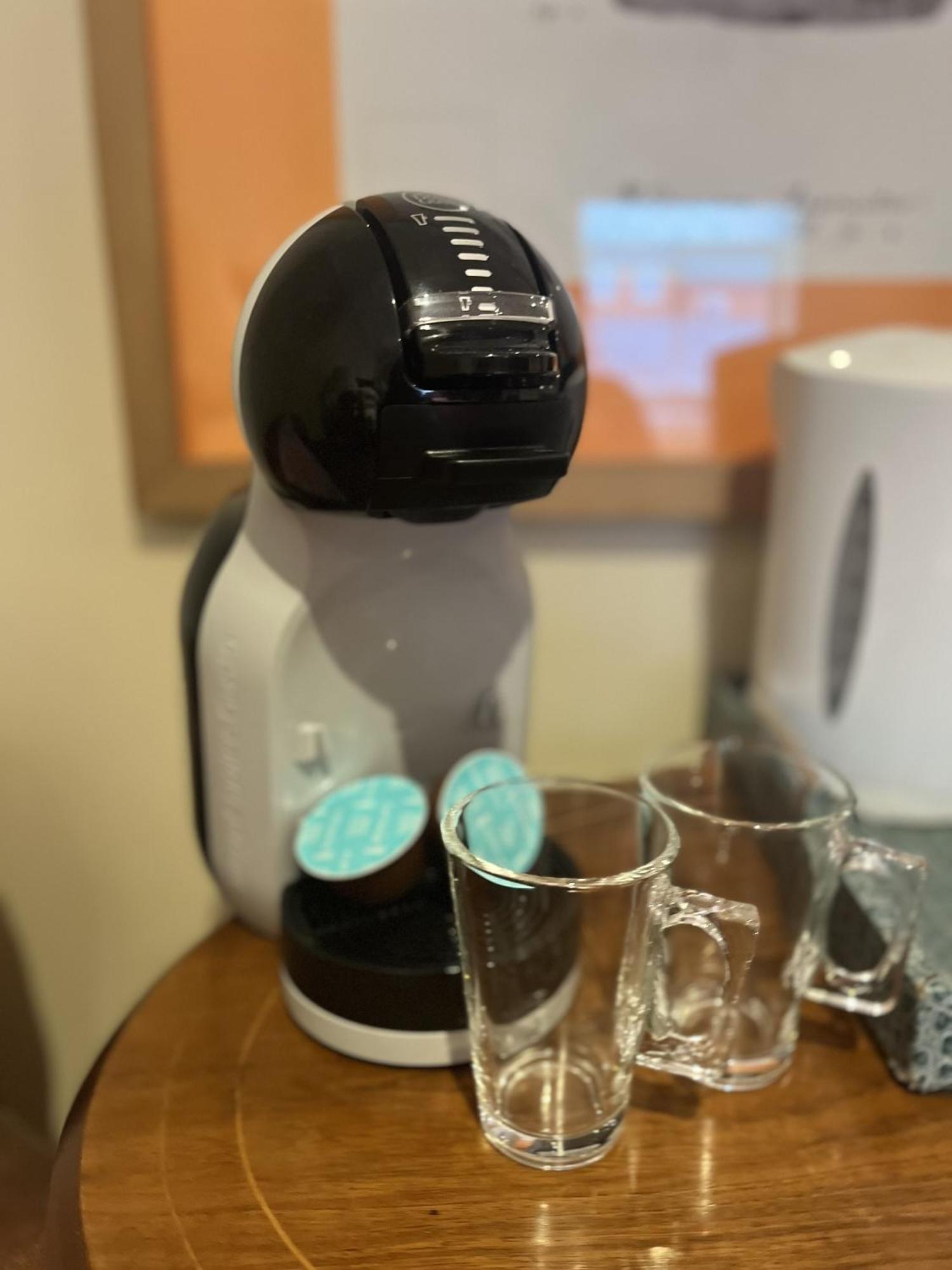 达尔文联排别墅旅馆 什鲁斯伯里 客房 照片 A Dolce Gusto coffee machine