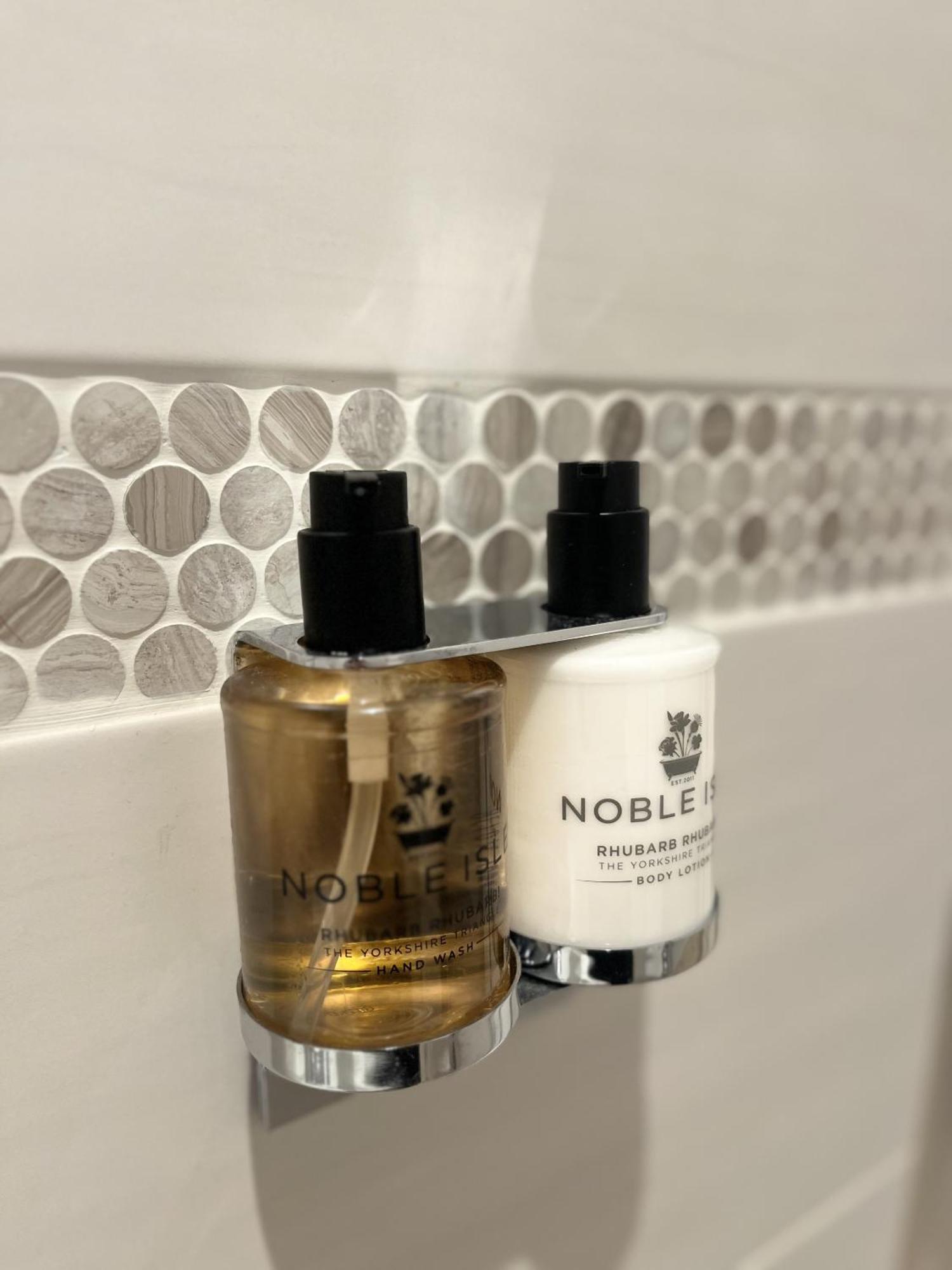 达尔文联排别墅旅馆 什鲁斯伯里 客房 照片 Noble Isle products
